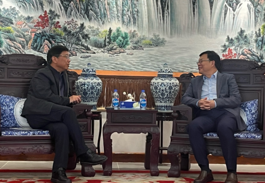 XC-Sports资源王平卫董事长拜会周鼎大使